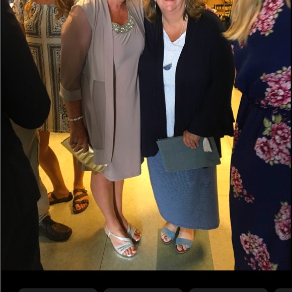 Dress - Picture 5 of 7